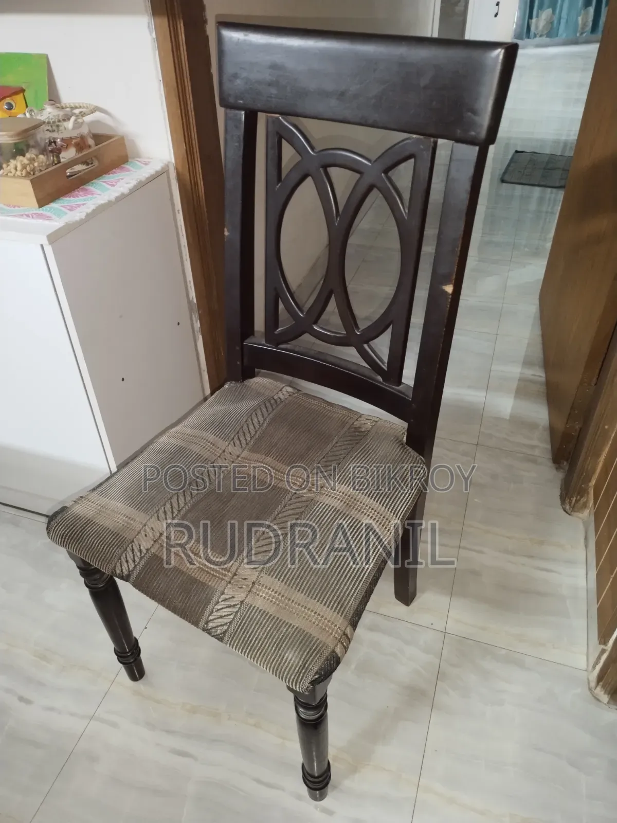 Dining Table On Sale!!