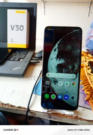 Realme V30 128 GB Pink