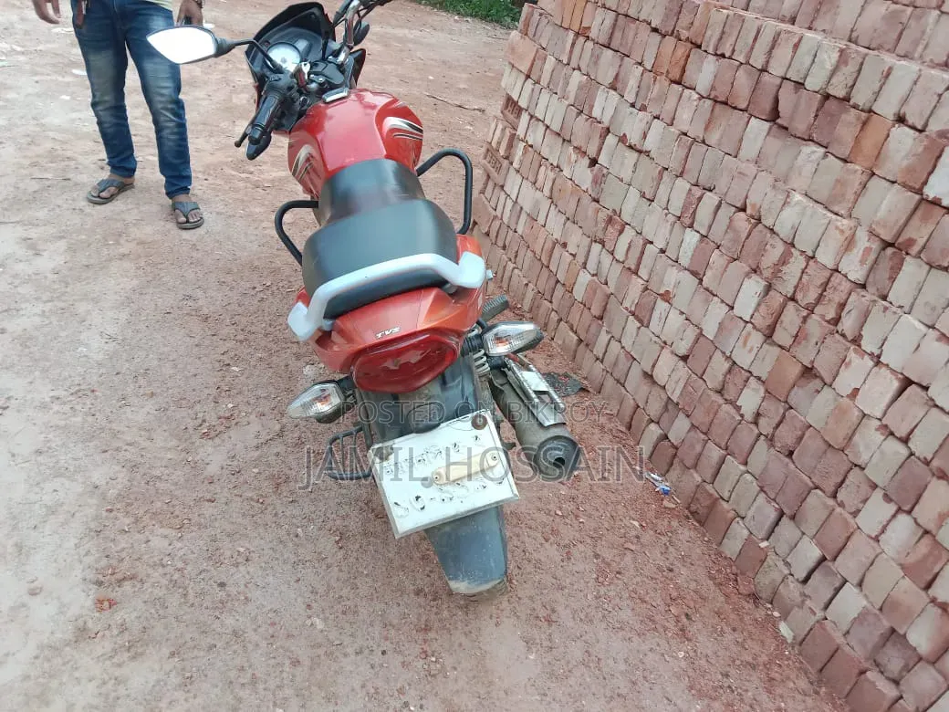 TVS Metro Plus 2019 Red