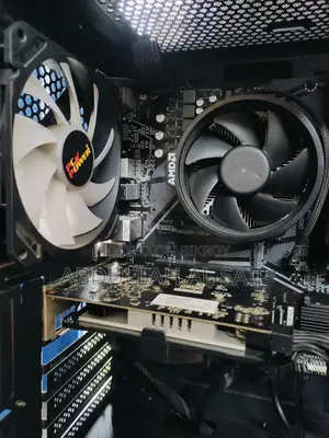 Desktop Computer Gigabyte GB-BKi5HT-7200 8GB AMD Ryzen 5 SSD 256GB