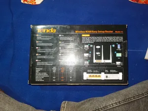 Tenda Router - Selling due to money need, everything is fine, used for 2 months