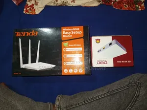 Tenda Router - Selling due to money need, everything is fine, used for 2 months