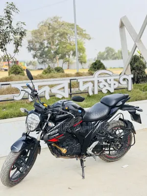 Suzuki 2022 Black