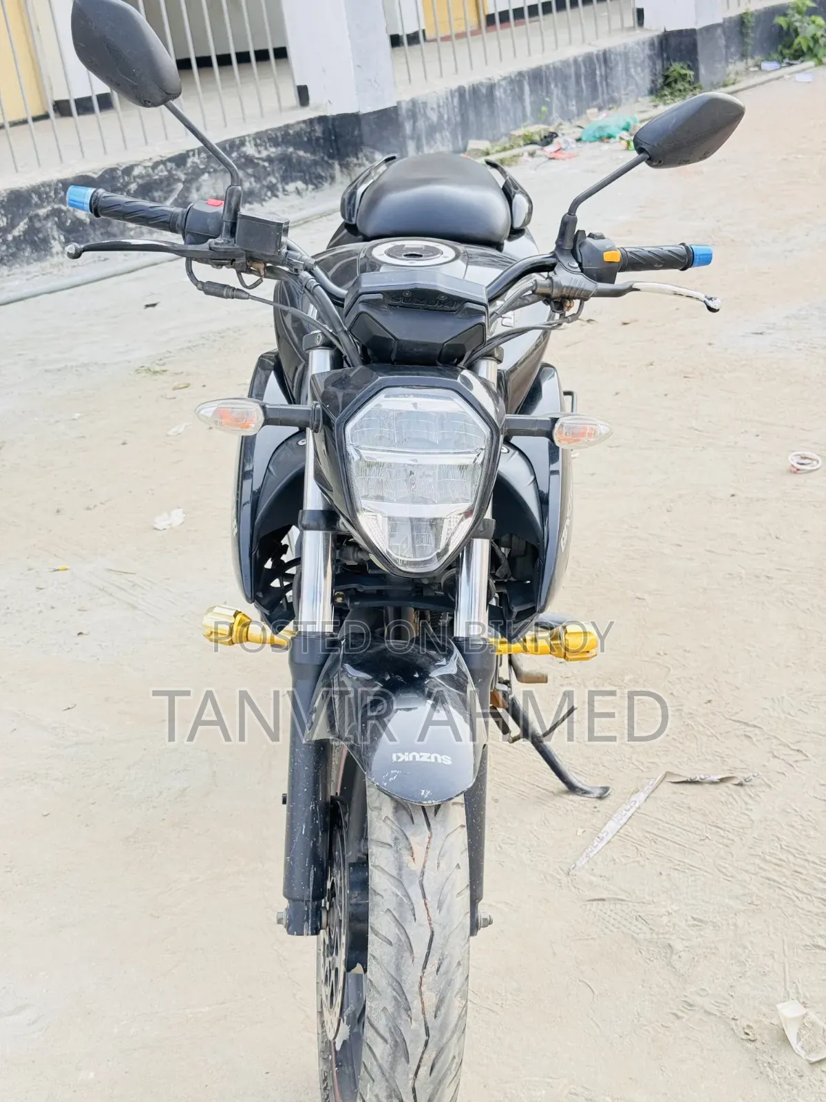 Suzuki 2022 Black