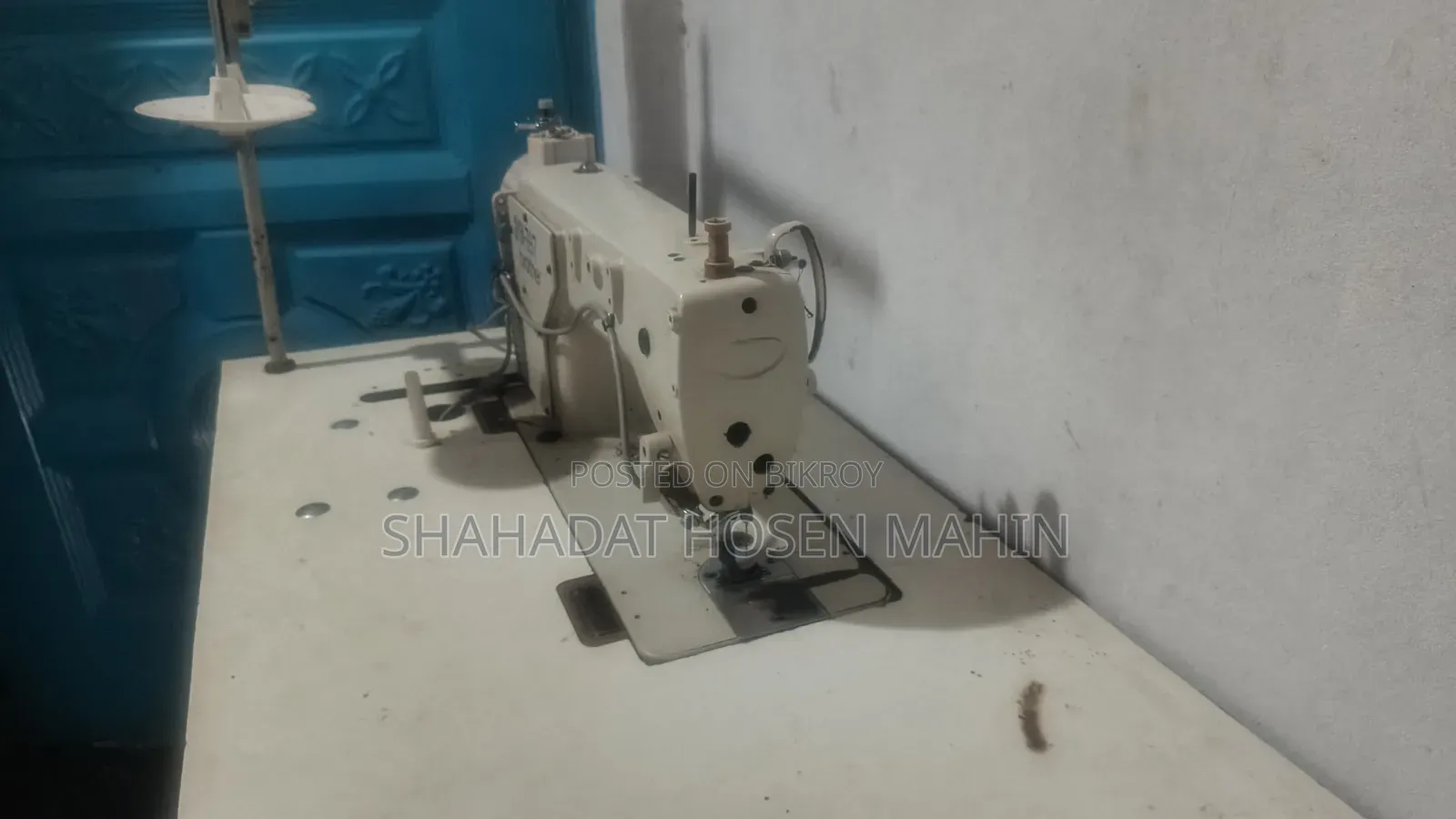 ইলেকট্রনিক শেলাই মেশিন বিক্রি হবে।