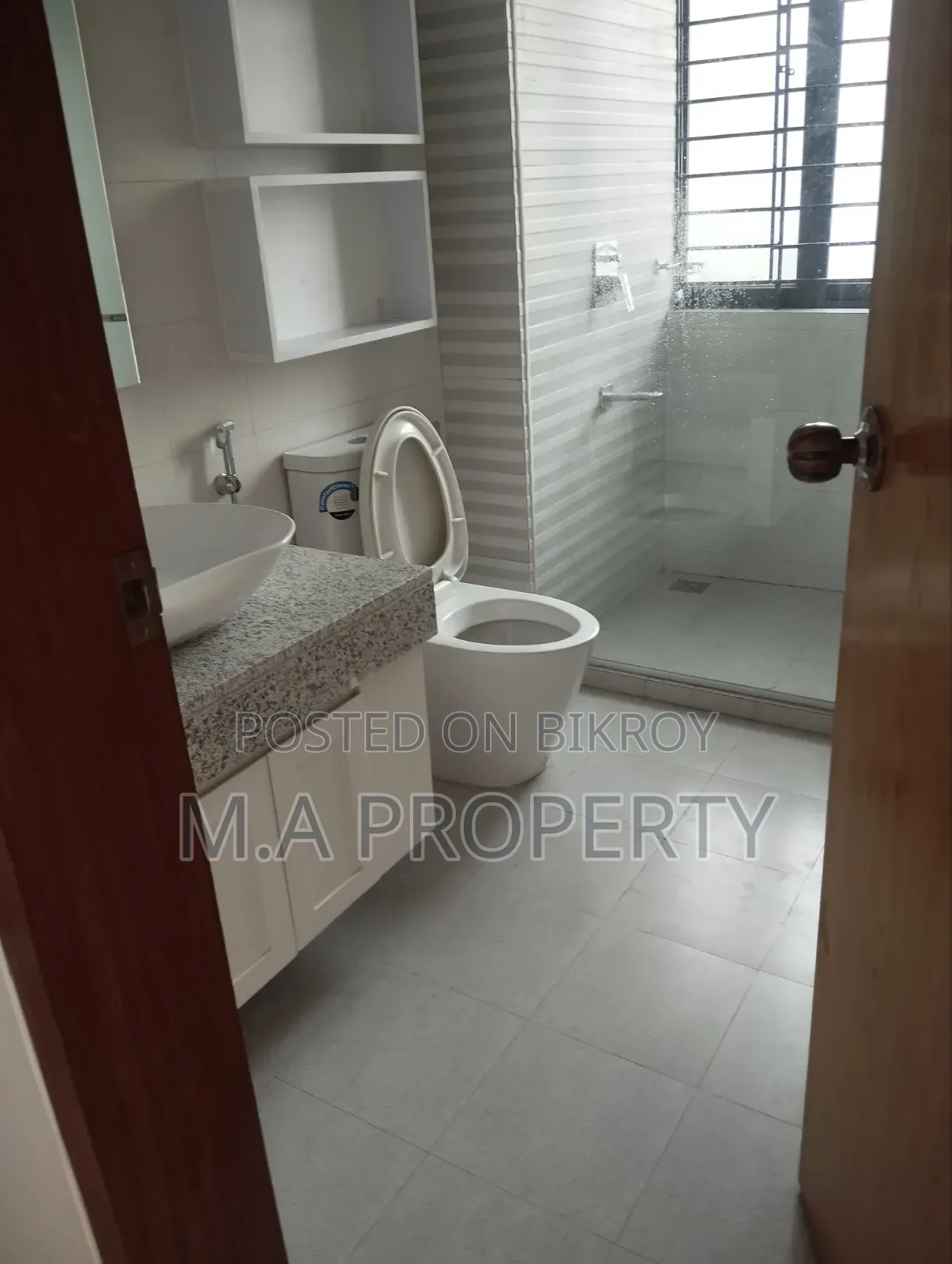 3bdrm Apartment in Apun, Gulshan for rent