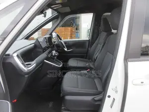 Toyota Noah 2022 White