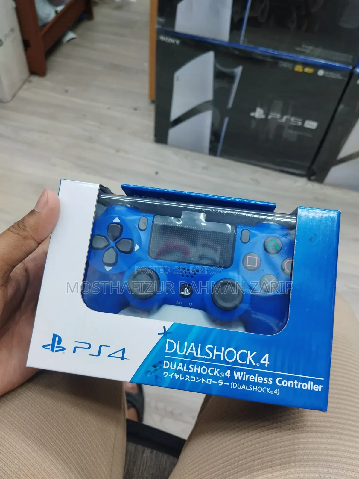 PS4 Controller