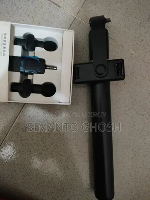 মাইক্রোফোন এবং মোবাইল ফোন স্টান্ড