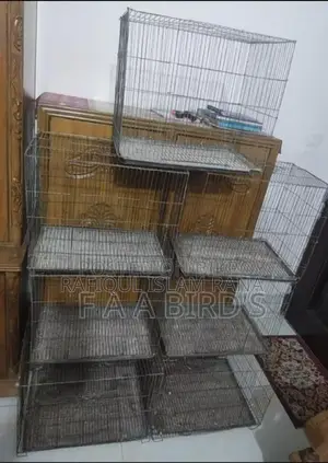 ব্যবহার করা কিছু খাঁচা একদম ফ্রেশ