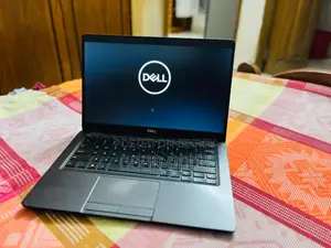 Laptop Dell Latitude 5300 8GB Intel Core I7 SSD 512GB