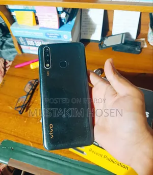 Vivo Y19 128 GB Black