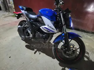 নতুন Suzuki Gixxer SF FI 2026 সাদা