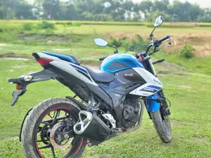 নতুন Suzuki Gixxer SF FI 2026 সাদা