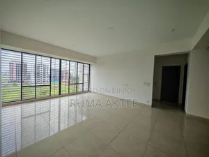 3bdrm Block of Flats in Edition, Basundhara for Sale