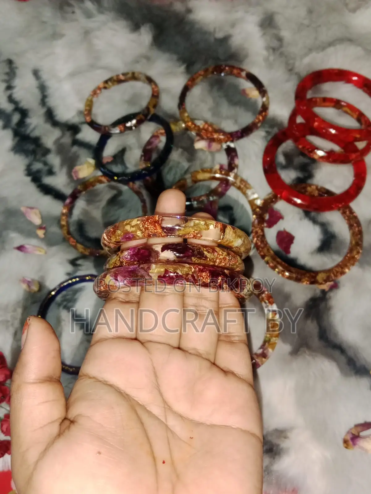Style Yourself with Innovation! Premium Resin Flower Bangles