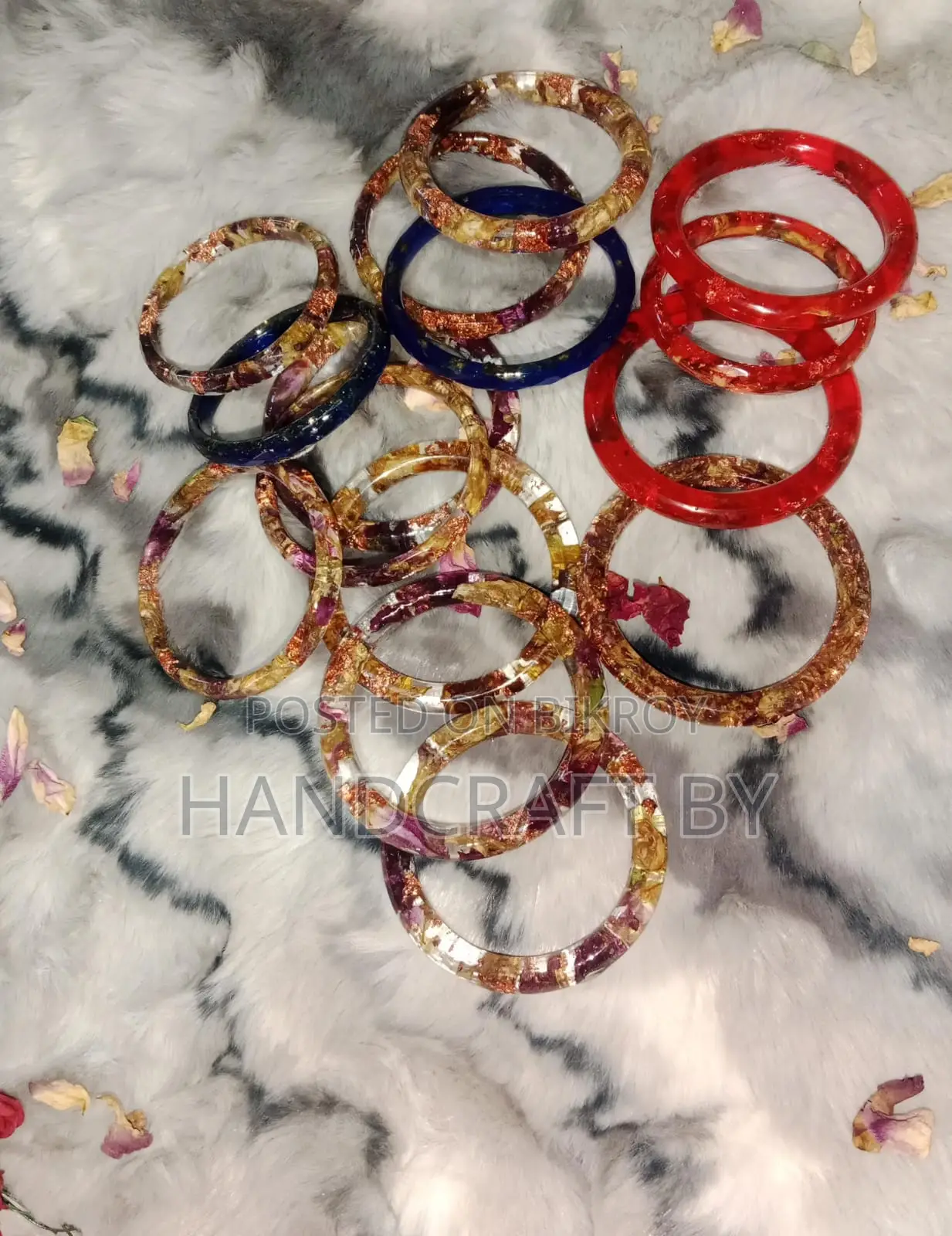 Style Yourself with Innovation! Premium Resin Flower Bangles