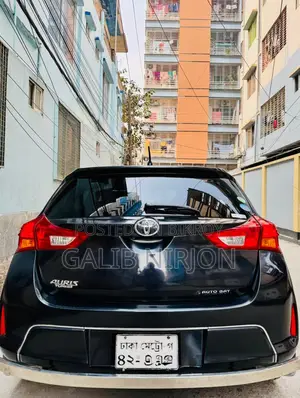 Toyota Auris 2012 Black