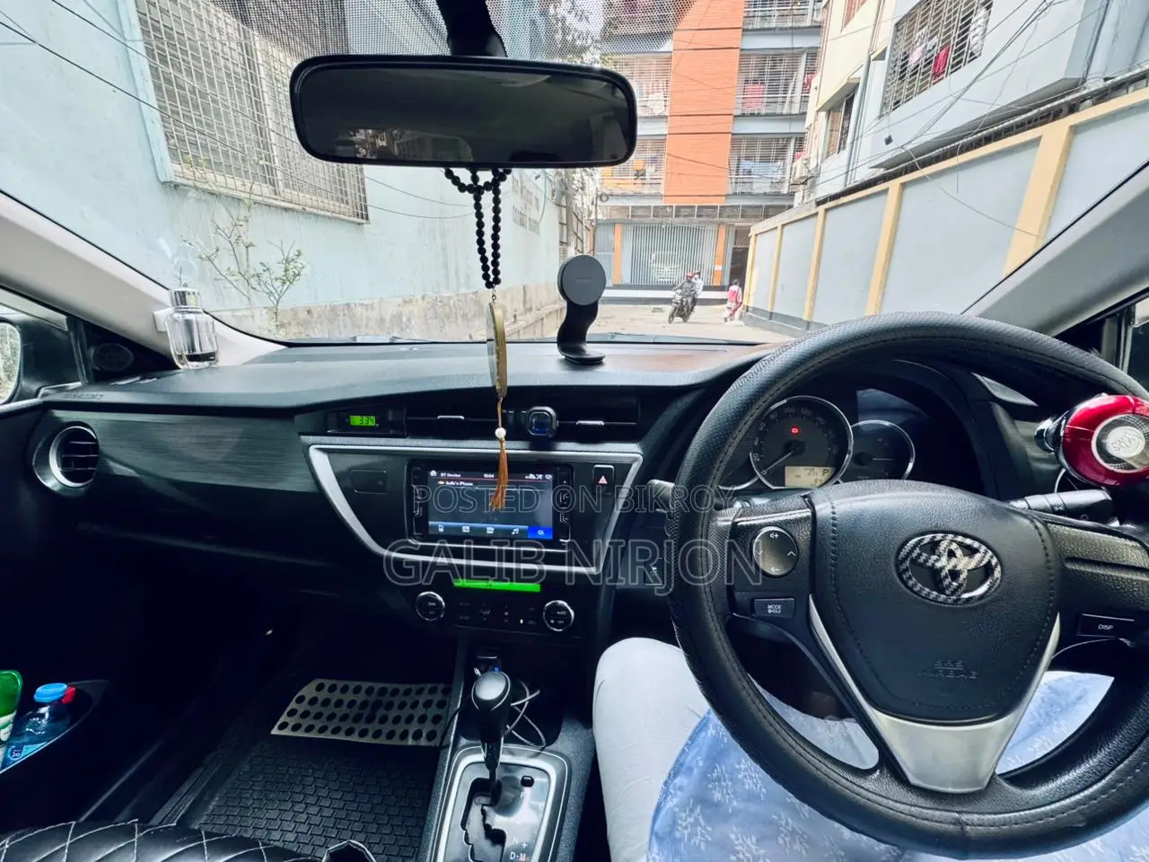 Toyota Auris 2012 Black