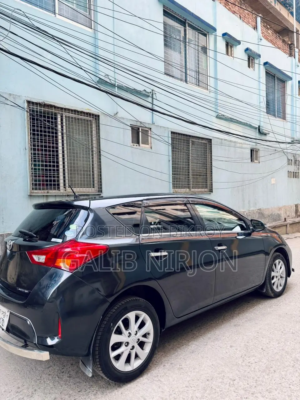 Toyota Auris 2012 Black