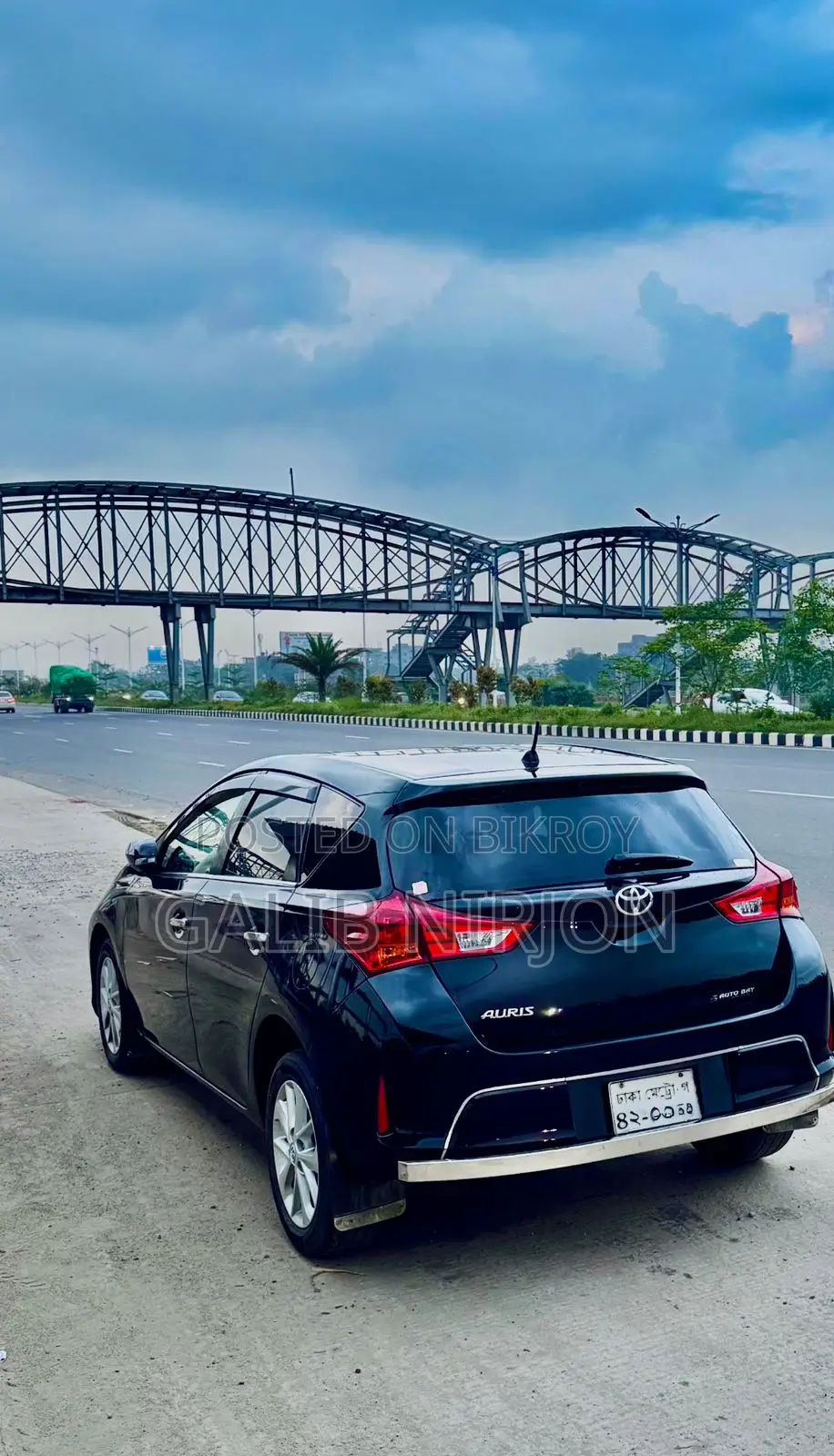 Toyota Auris 2012 Black