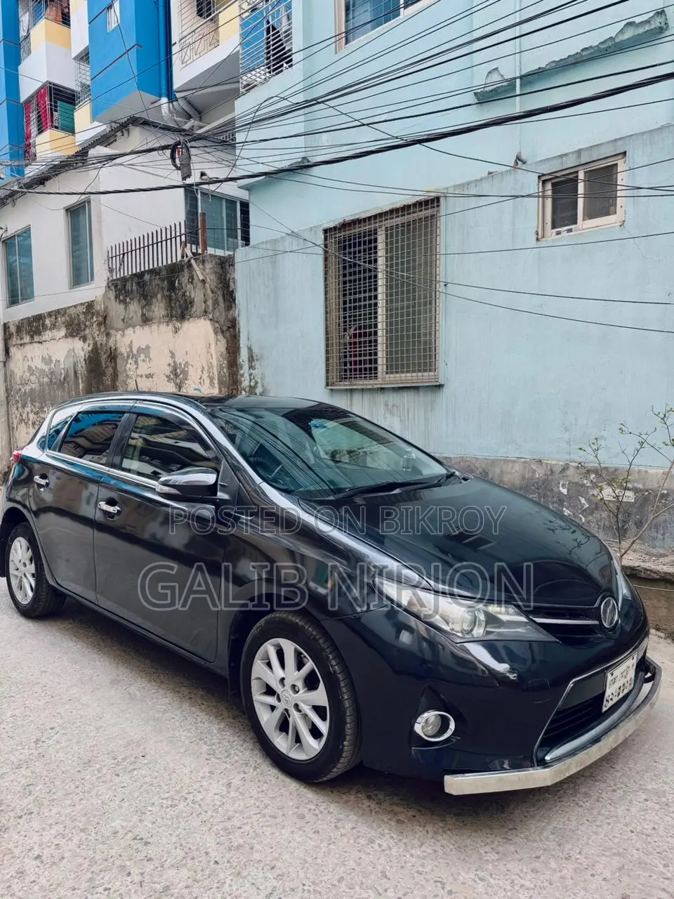 Toyota Auris 2012 Black