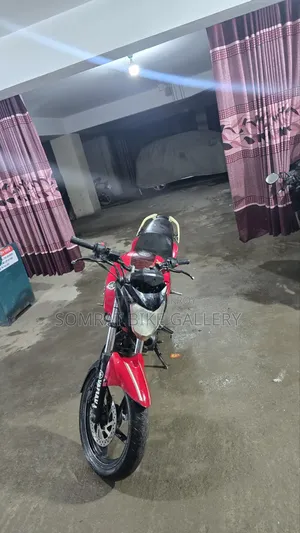 Yamaha FZ 2015 Red