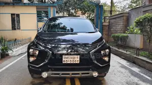 Mitsubishi Xpander 2019 Brown