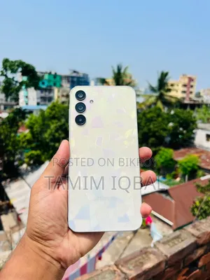 স্যামসাং গ্যালাক্সি এ১৫ ১২৮ জিবি হোয়াইট