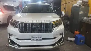 প্রাদো ভাড়ার জন্য