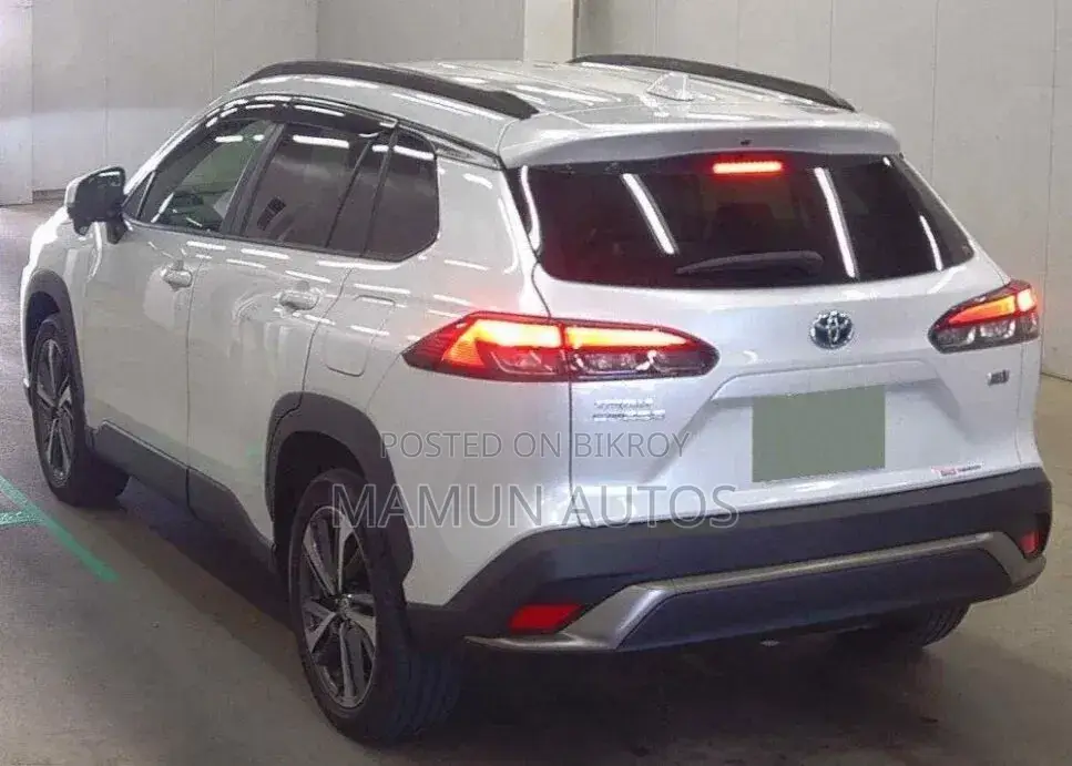 Toyota Corolla Cross 1.8 Hybrid AWD 2021 Pearl