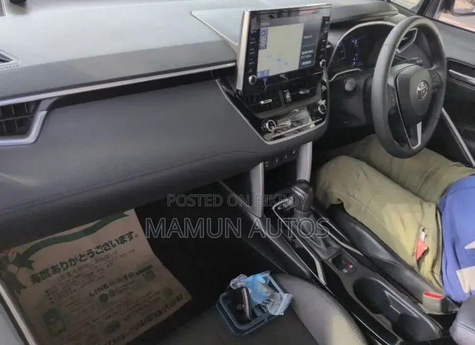 Toyota Corolla Cross 1.8 Hybrid AWD 2021 Pearl