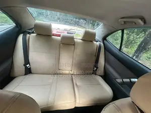 টয়োটা অ্যালিয়ন ২০০৪ সাদা