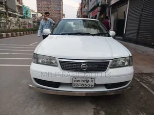 Nissan Sunny 2003 White