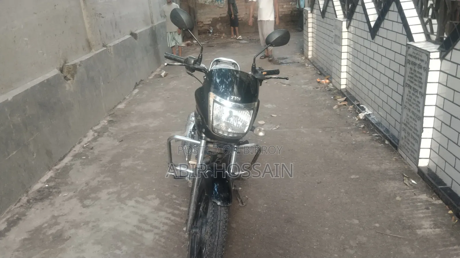 TVS Radeon 2023 Black