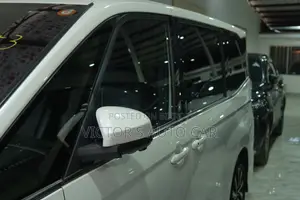 টয়োটা নোয়া ২০২৩ হোয়াইট