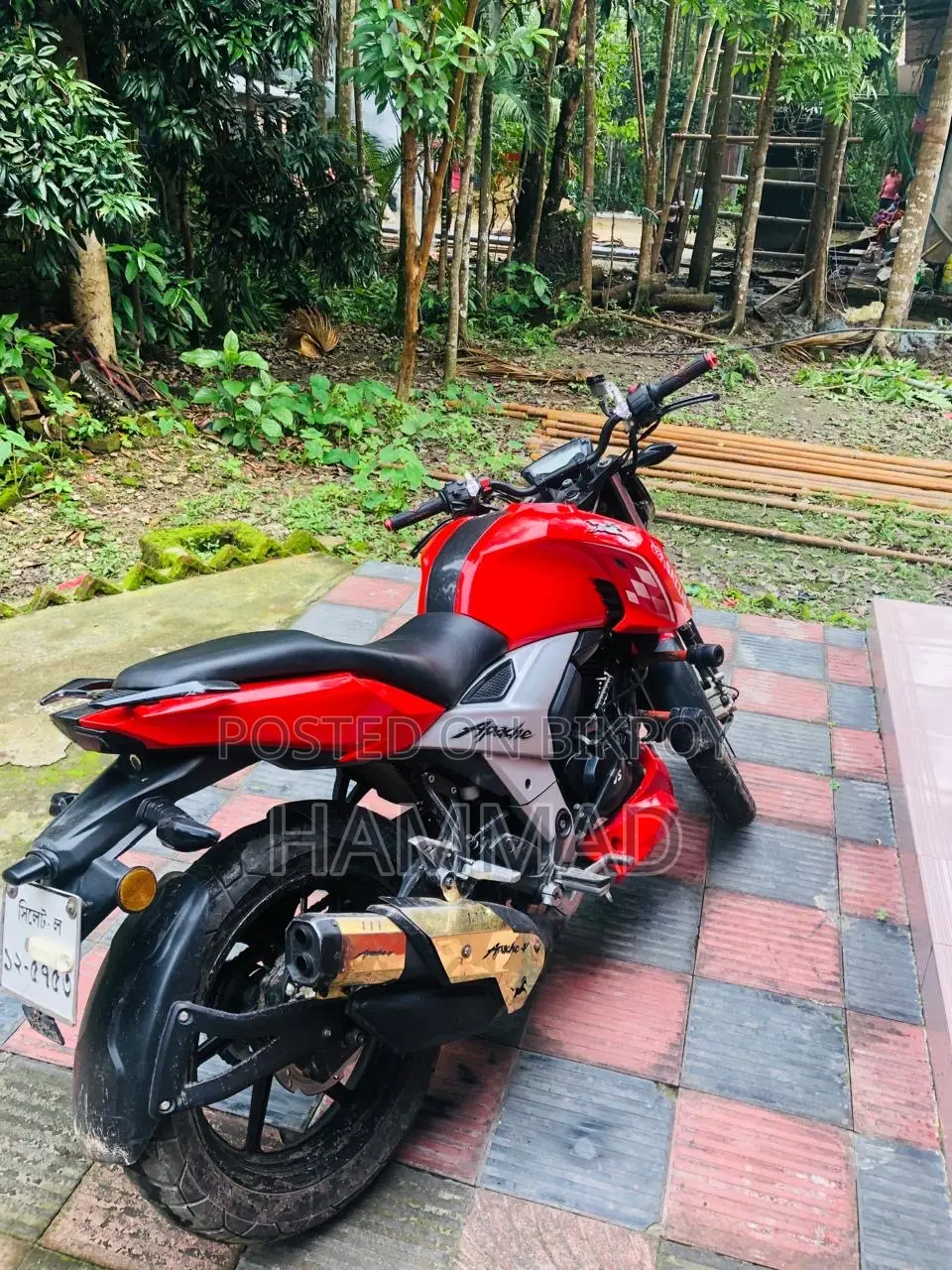 TVS Apache 160 4V 2022 Red