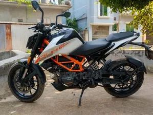 KTM Duke 125 2023 Black