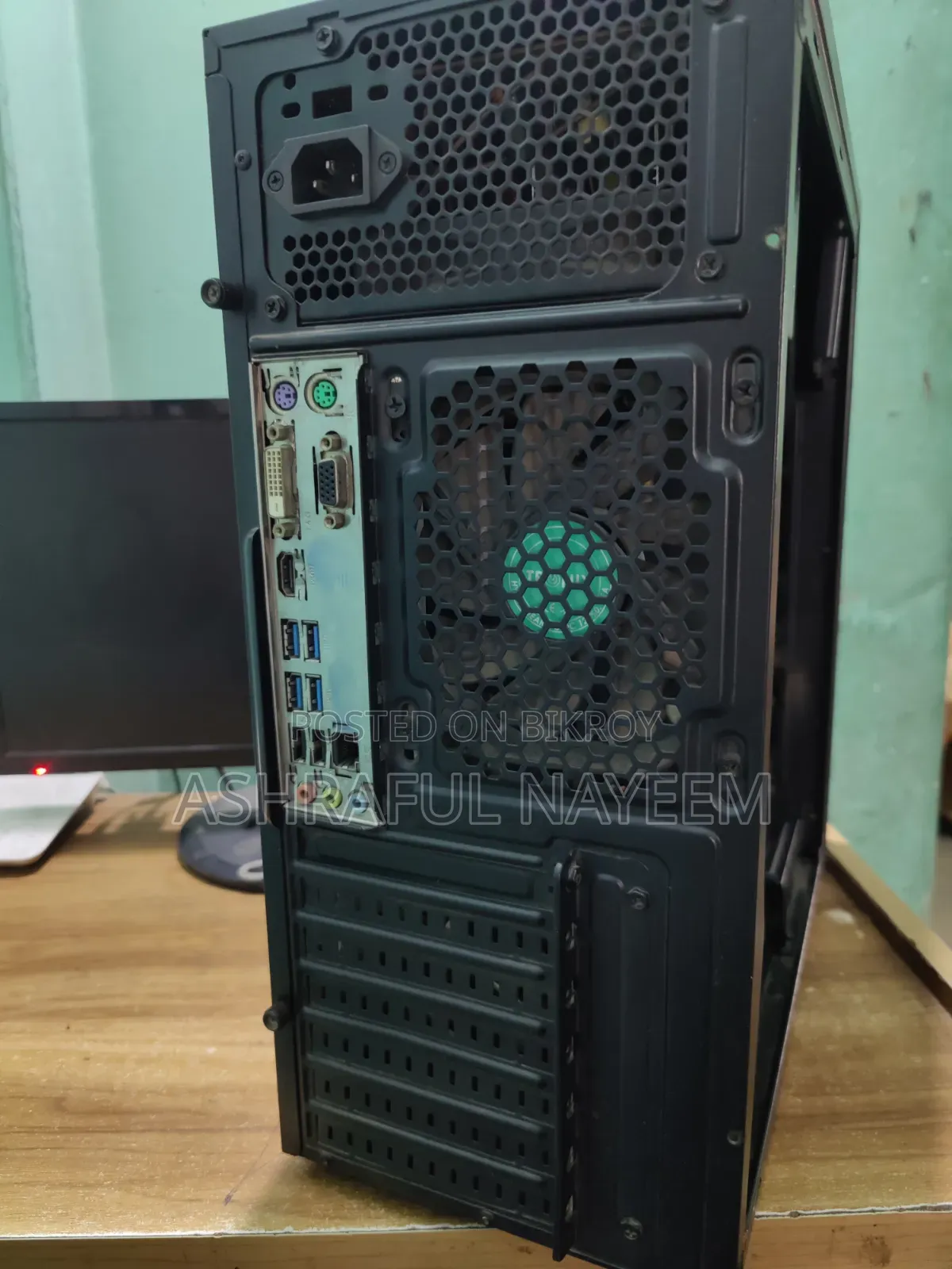 Desktop Computer 8GB AMD Ryzen SSD 256GB