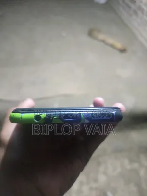 Vivo V21e 128 GB Purple
