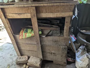  মুরগির দোতলা খোপ বিক্রয়