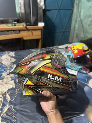 Ilm Helmet