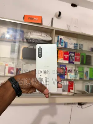 Sony Xperia 10 v 128 GB White