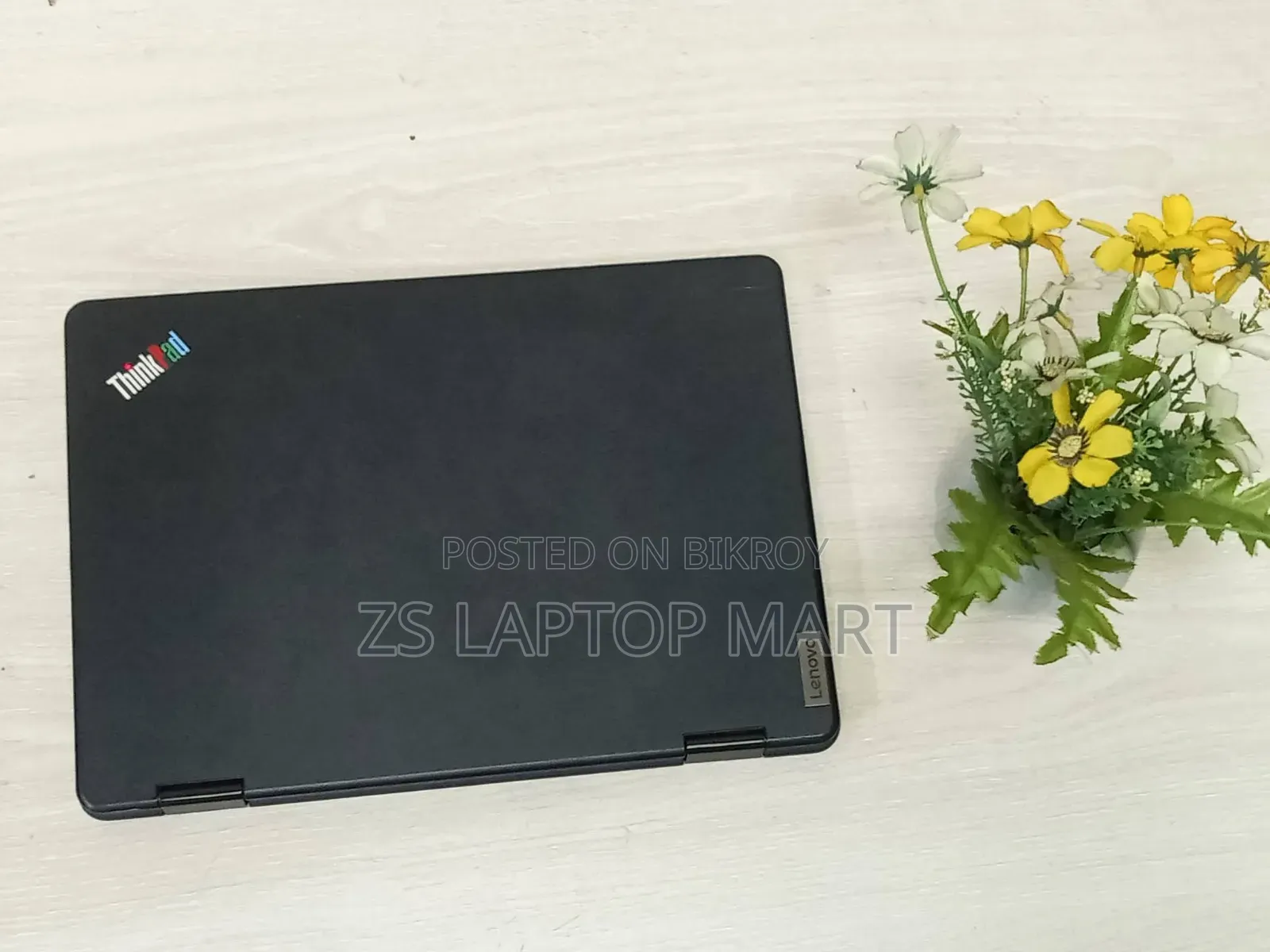 ল্যাপটপ Lenovo 8GB Intel Core M3 SSD 256GB