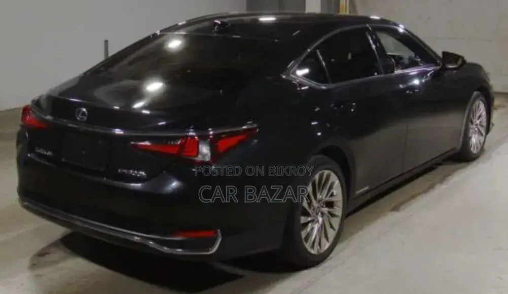 Lexus ES 300h Luxury 2021 Black