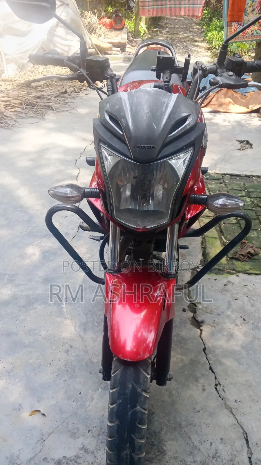 Honda CB 2016 Red