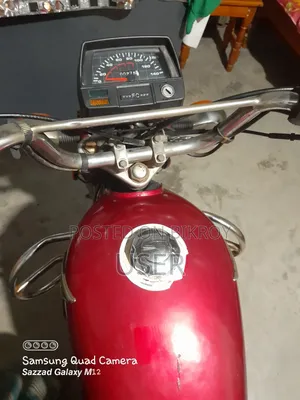 Honda 2002 Red