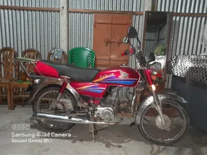 Honda 2002 Red