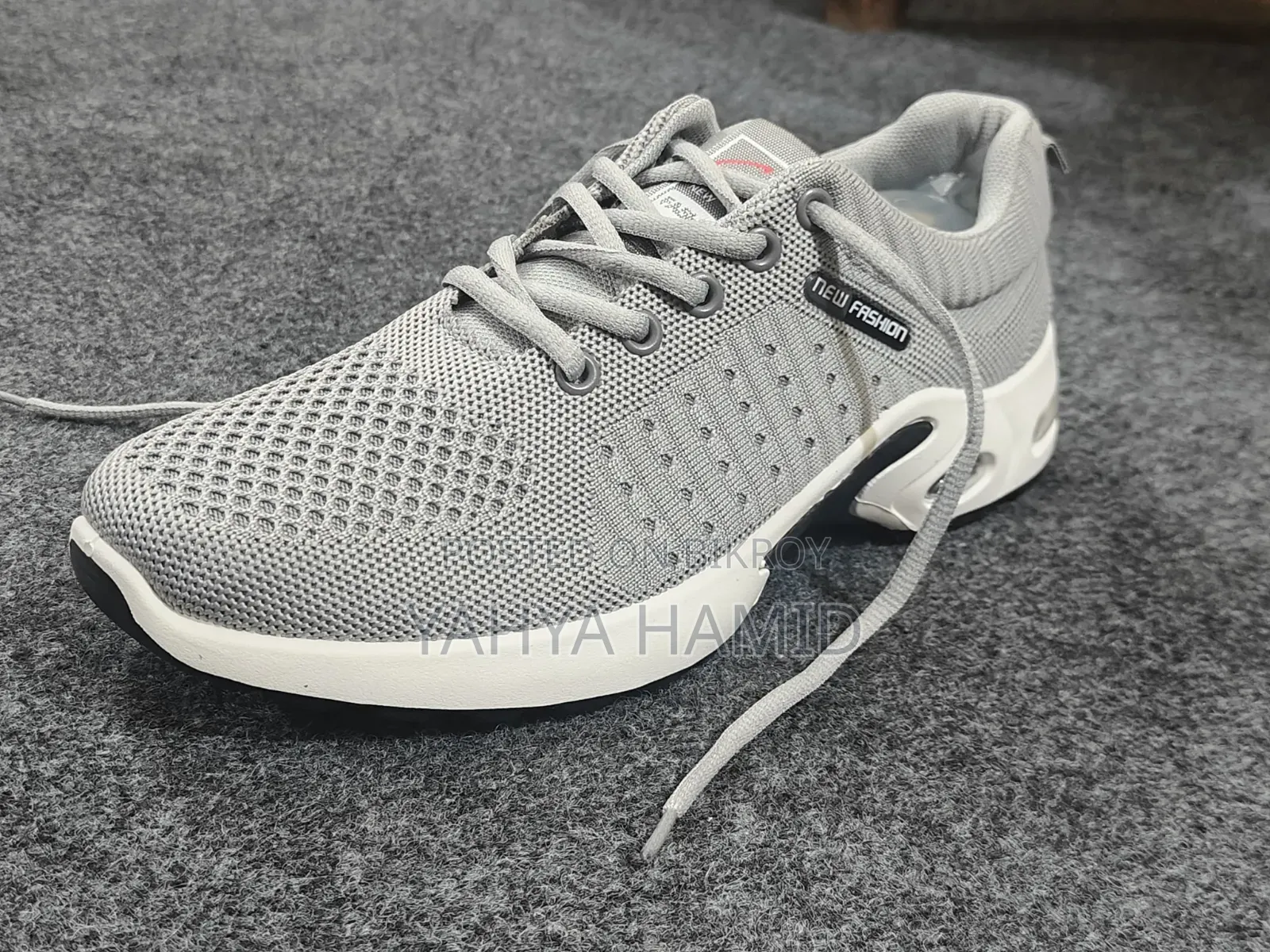 Knit Mesh Casual Sneakers