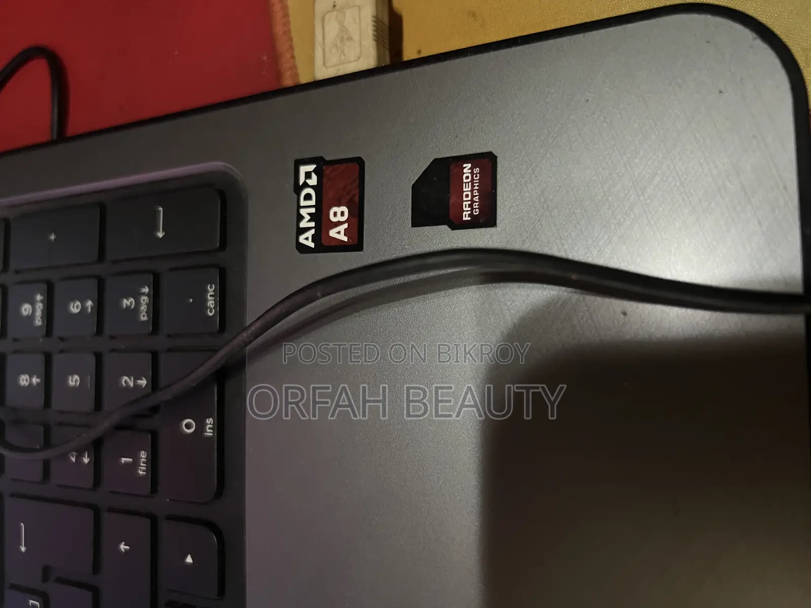 Laptop HP 15 4GB AMD A8 HDD 700GB